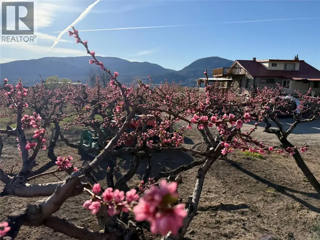 235 Middle Bench Road N, Penticton